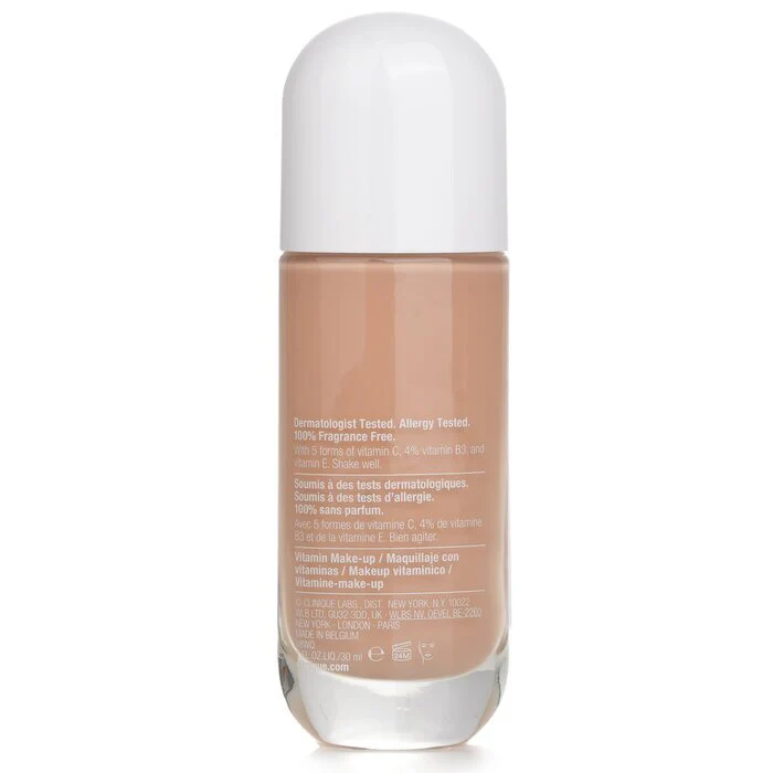 Clinique Even Better Clinical Vitamin MakeUp Foundation SPF 50 - 3 Light Cool 30ml - Image 3