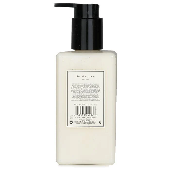 Jo Malone English Pear & Freesia Body & Hand Lotion 250ml/8.5oz - Image 3