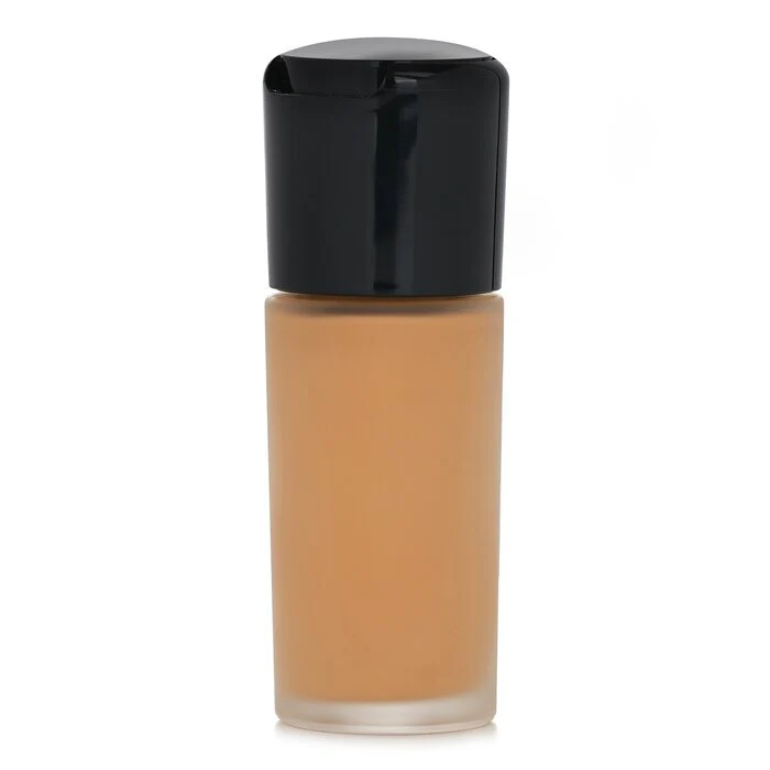 MAC Studio Radiance Serum Powered Liquid Foundation - NC20 30ml - Image 3