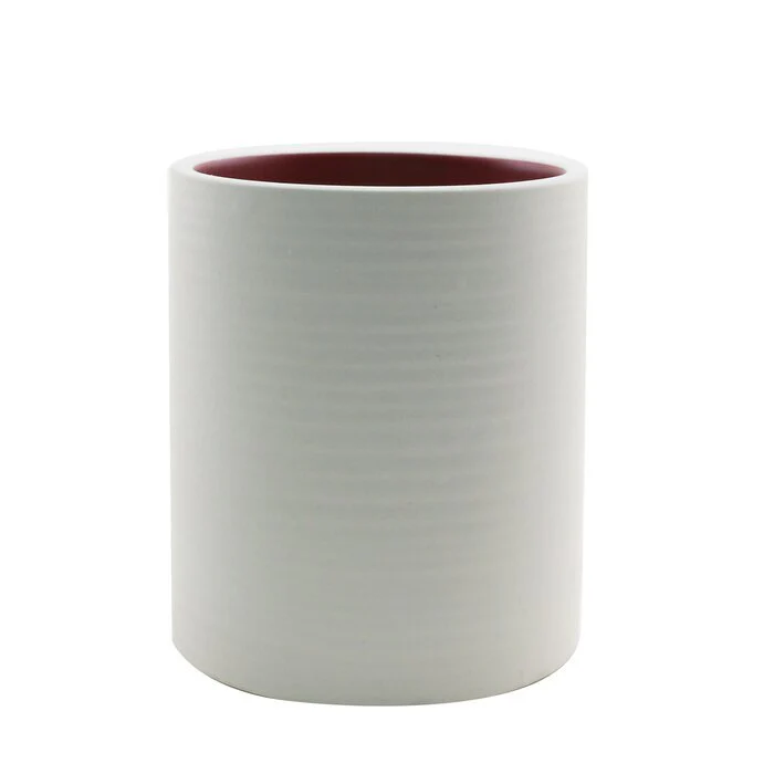 Miller Harris Candle - Petal Storm 250g/8.8oz - Image 3