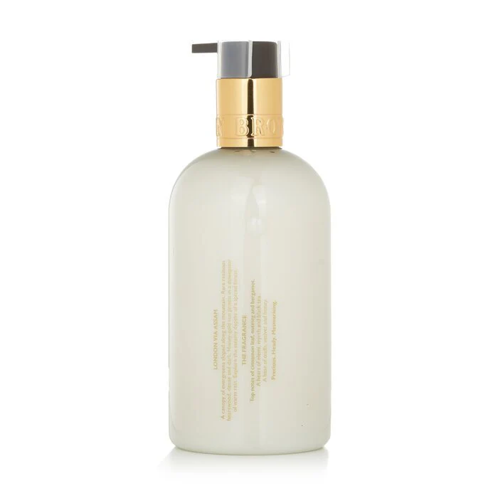 Molton Brown Mesmerising Oudh Accord & Gold Hand Lotion 300ml/10oz - Image 3