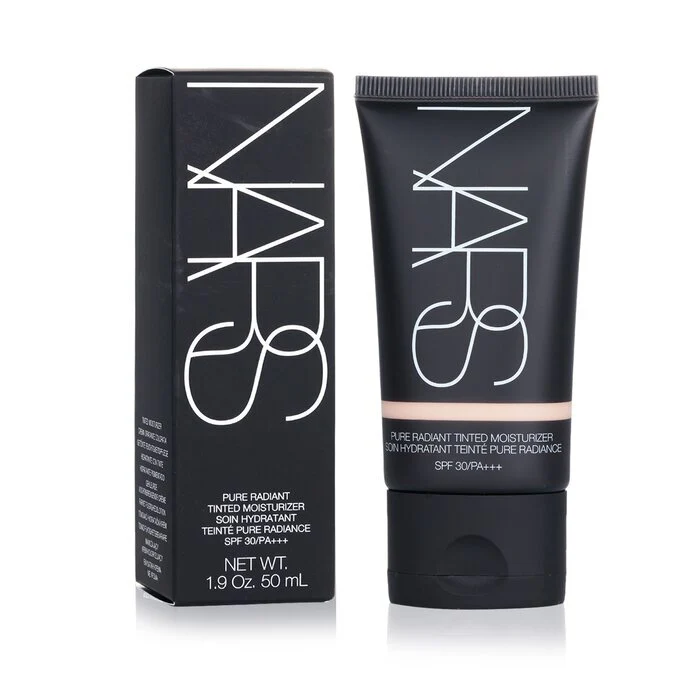 NARS Pure Radiant Tinted Moisturizer SPF 30 - Terre Neuve 50ml/1.9oz - Image 2