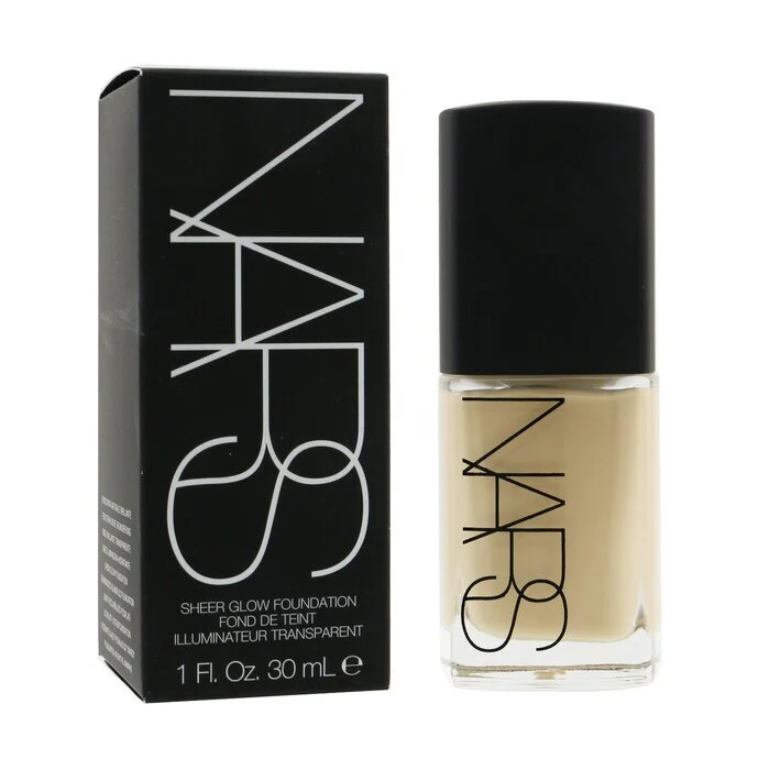 NARS Sheer Glow Foundation - Salzburg (Light 3.5) 30ml/1oz - Image 2